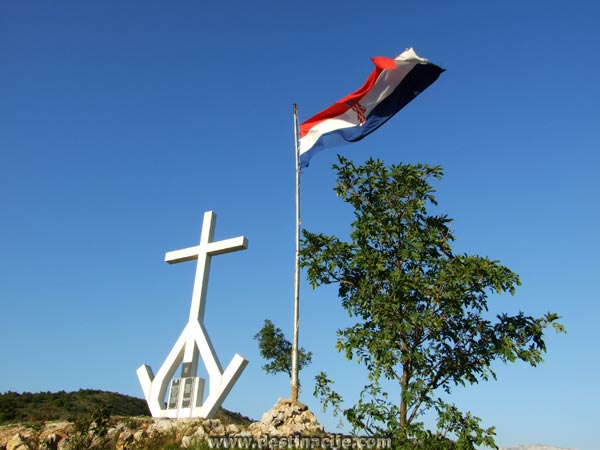 Kriz U Spomen Svim Hrvatskim Braniteljima Od Vukovara Do Prevlake