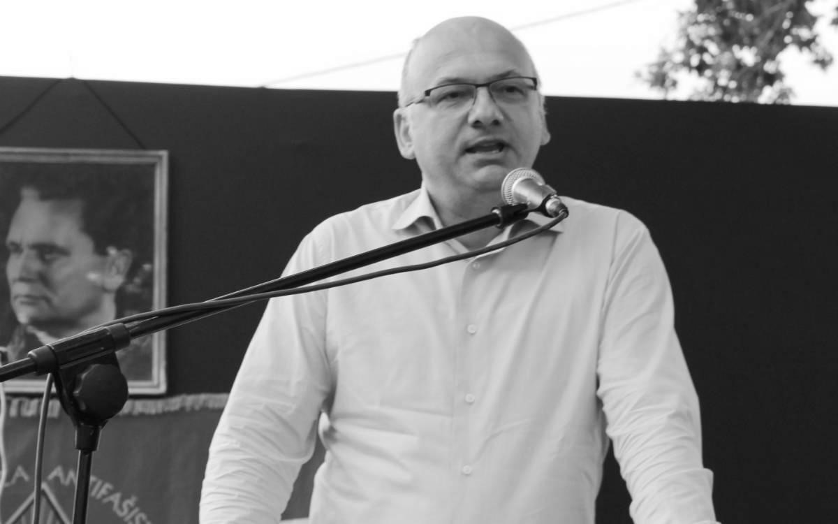 Dejan jović