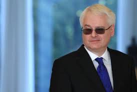 Josipovic crne ocale
