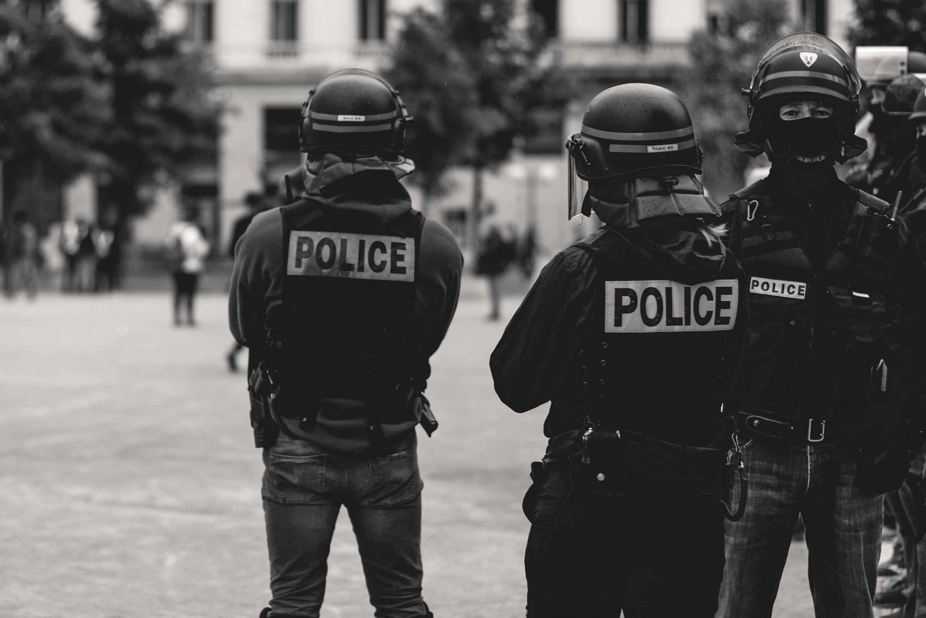 Policija