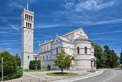 Pula crkva
