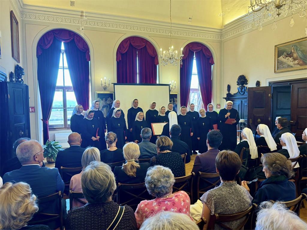 casne sestre Luznica2