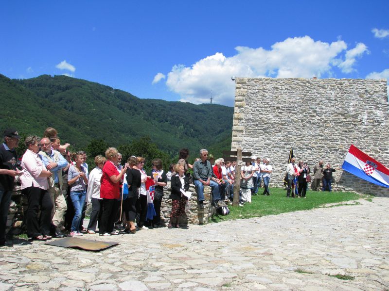 Oltar Domovine - mladi i ponosni- Dan državnosti