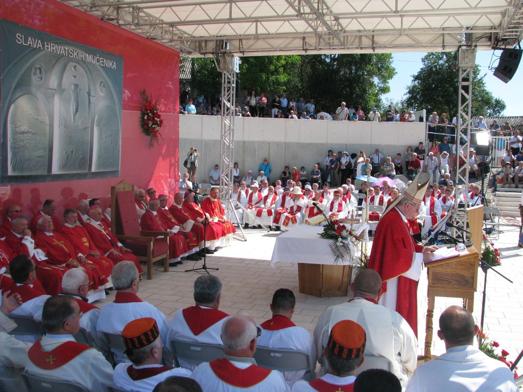 Udbina 2015 00