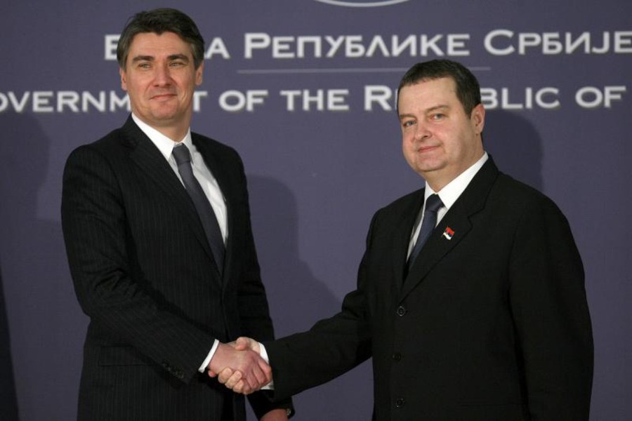 tocno-u-podne-danas-se-prvi-put-sastaju-milanovic-i-dacic-900x600-20130102-20130116124340-c21c483c17070f05a8192b32353842ab